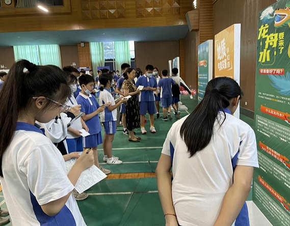 科普進(jìn)校園，防災(zāi)減災(zāi)伴我行——深圳市氣象局開展“我為群眾辦實(shí)事”系列之防災(zāi)減災(zāi)進(jìn)校園宣傳活動(dòng)